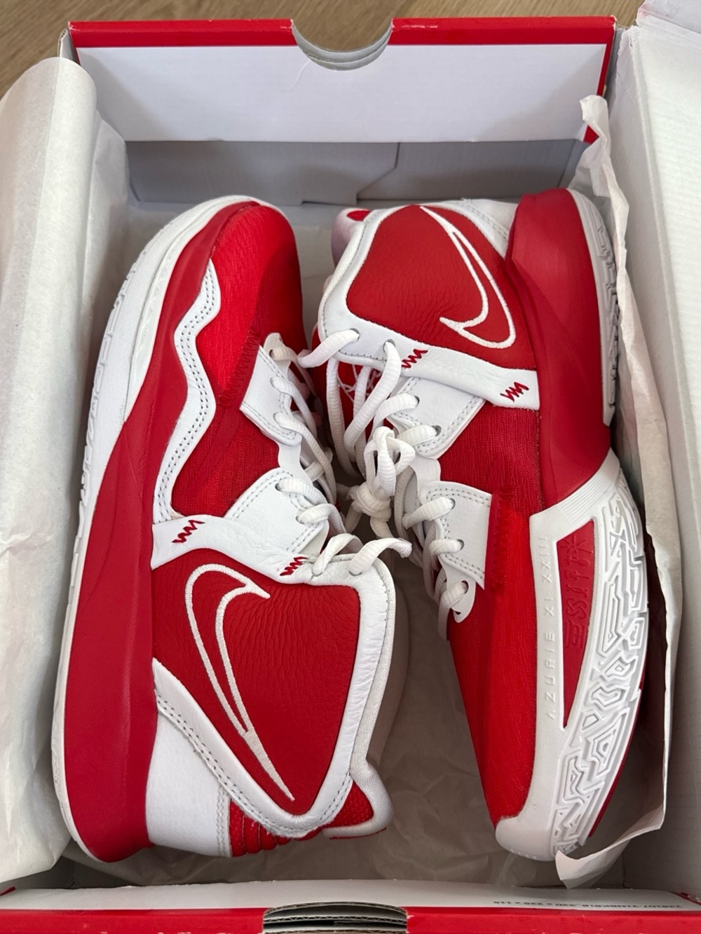 Nike Kyrie Infinity TB
University Red White men size 8